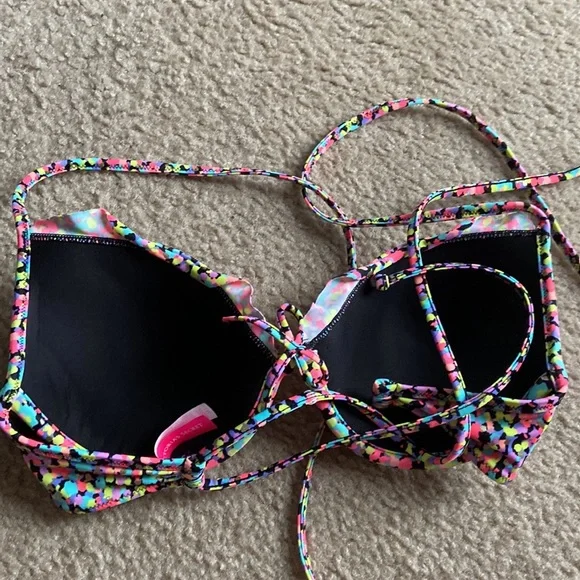 Victoria’s Secret Bundle bikini tops - Picture 5 of 9